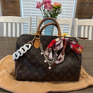 Louis Vuitton 2005 Classic Brown Monogram Satchel Speedy 30